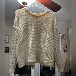 Madewell women’s white sweater, never worn. Size ccs